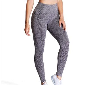 Seamless leggings